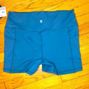 Senita Athletics 3.75” LUX High Waisted Rios Shorts, Size XL, NWOT, Surf Color